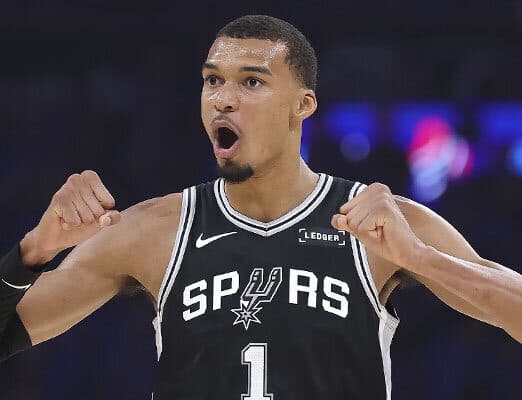 Вембаньяма: молодой титулованный гигант на вершине NBA!
